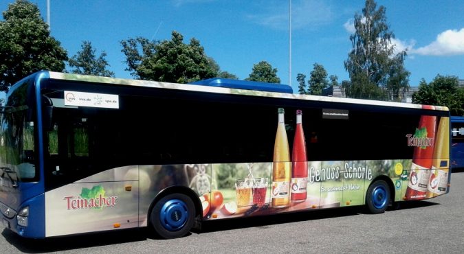 KWS Buswerbung mit Ganzgestaltung von Teinacher Voting Gewinner Pforzheim